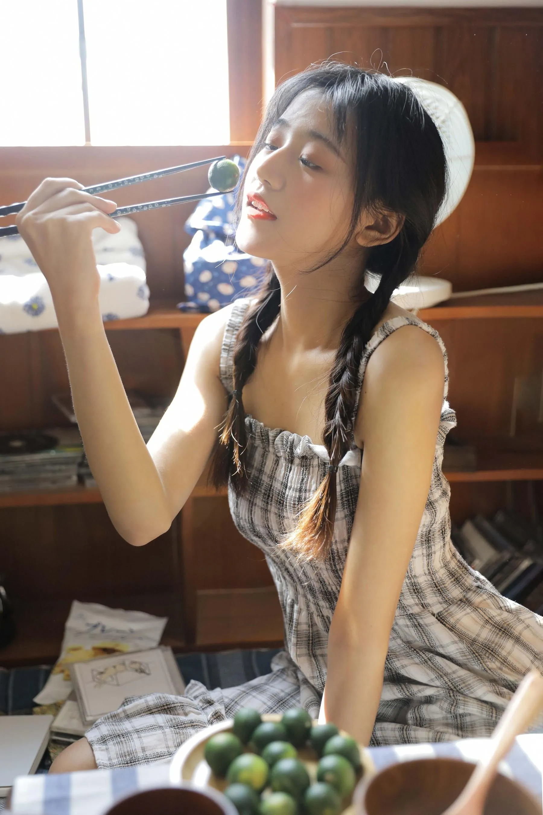 [YITUYU艺图语]2022.07.27 青桔 nanakor_ [24P]插图